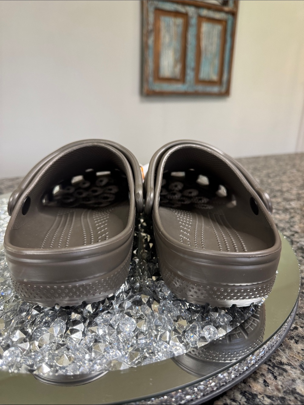 CROCS Classic Clog in chocolate NEW M7 W9 - Picture 8 of 10